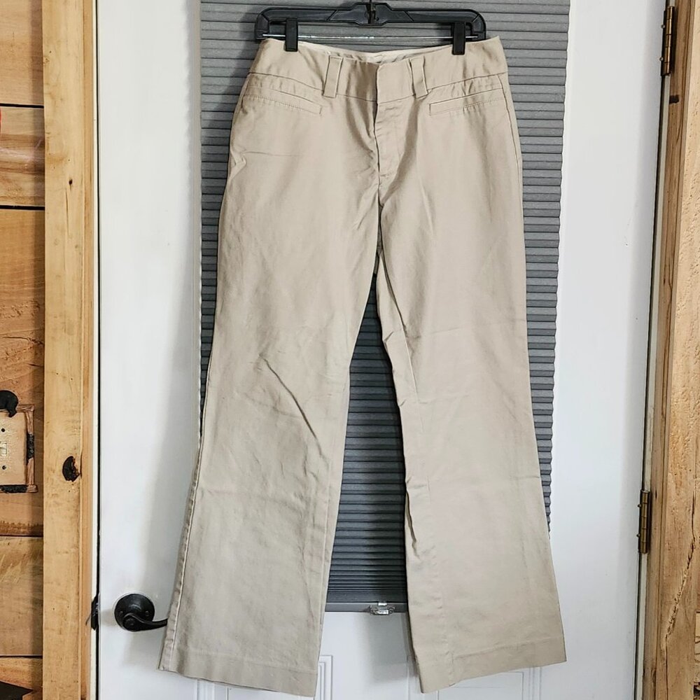 Gap curvy womans khaki pants size 12 regular